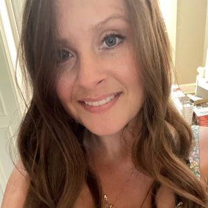 Meet your Posher, Capri